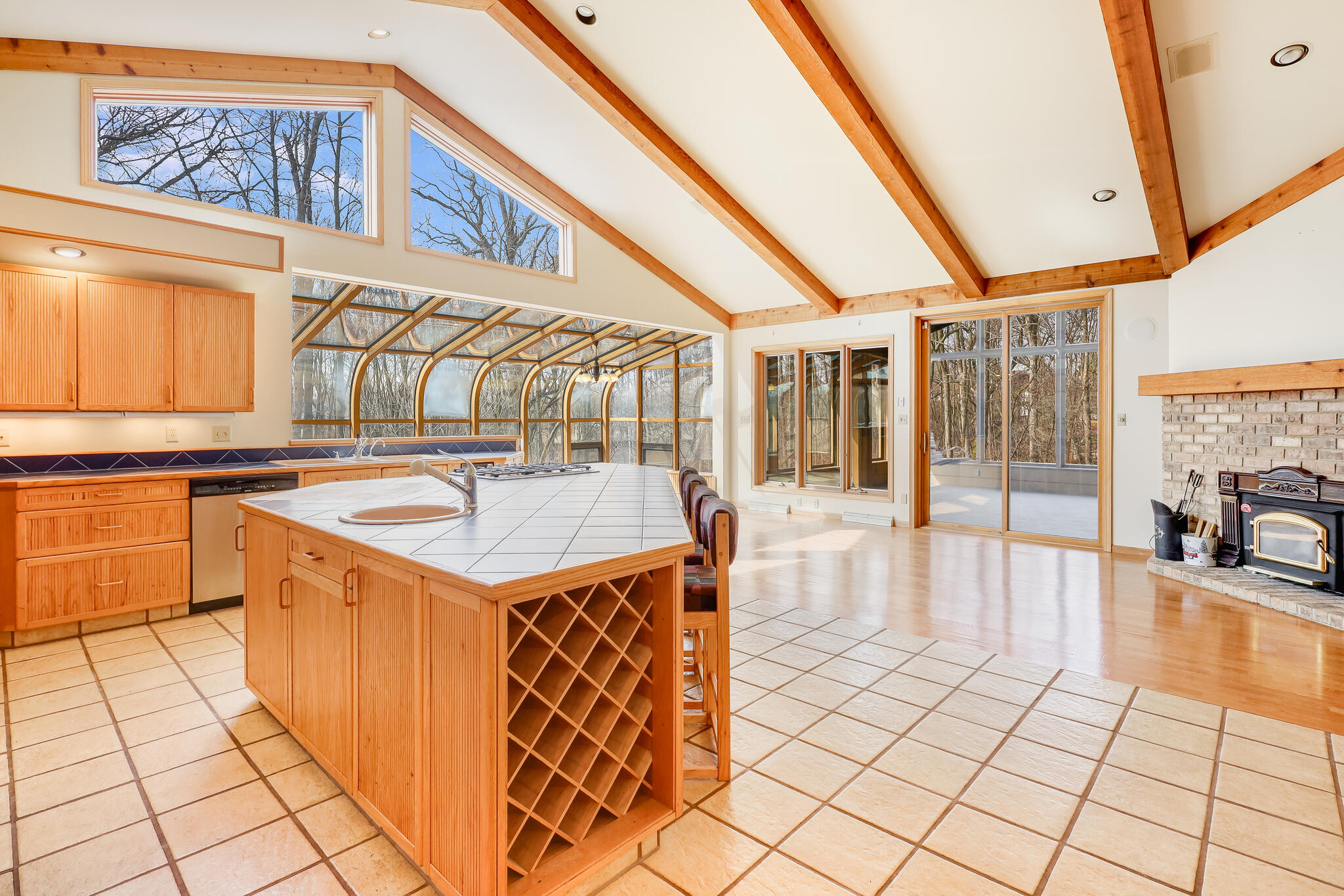 2128 Hunters Ridge Court Manitowoc, WI 54220 - Photo 16 of 71 IMG_7215