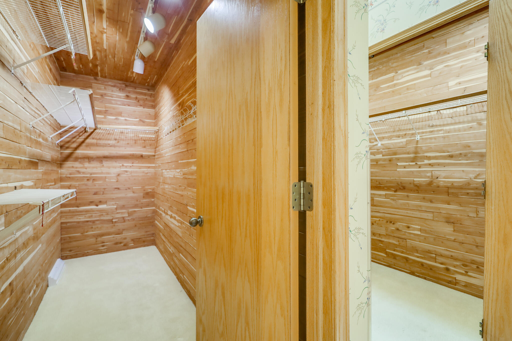 2128 Hunters Ridge Court Manitowoc, WI 54220 - Photo 36 of 71 IMG_7610