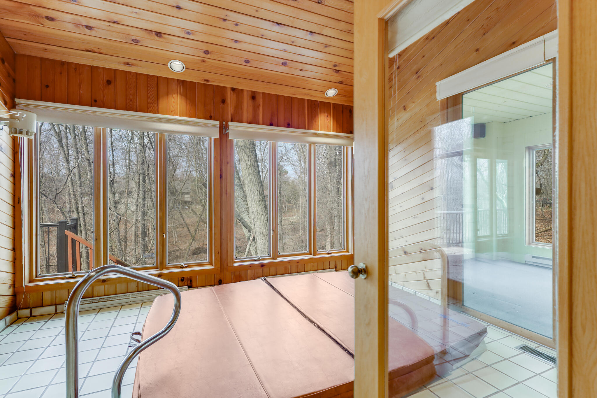 2128 Hunters Ridge Court Manitowoc, WI 54220 - Photo 40 of 71 IMG_7525