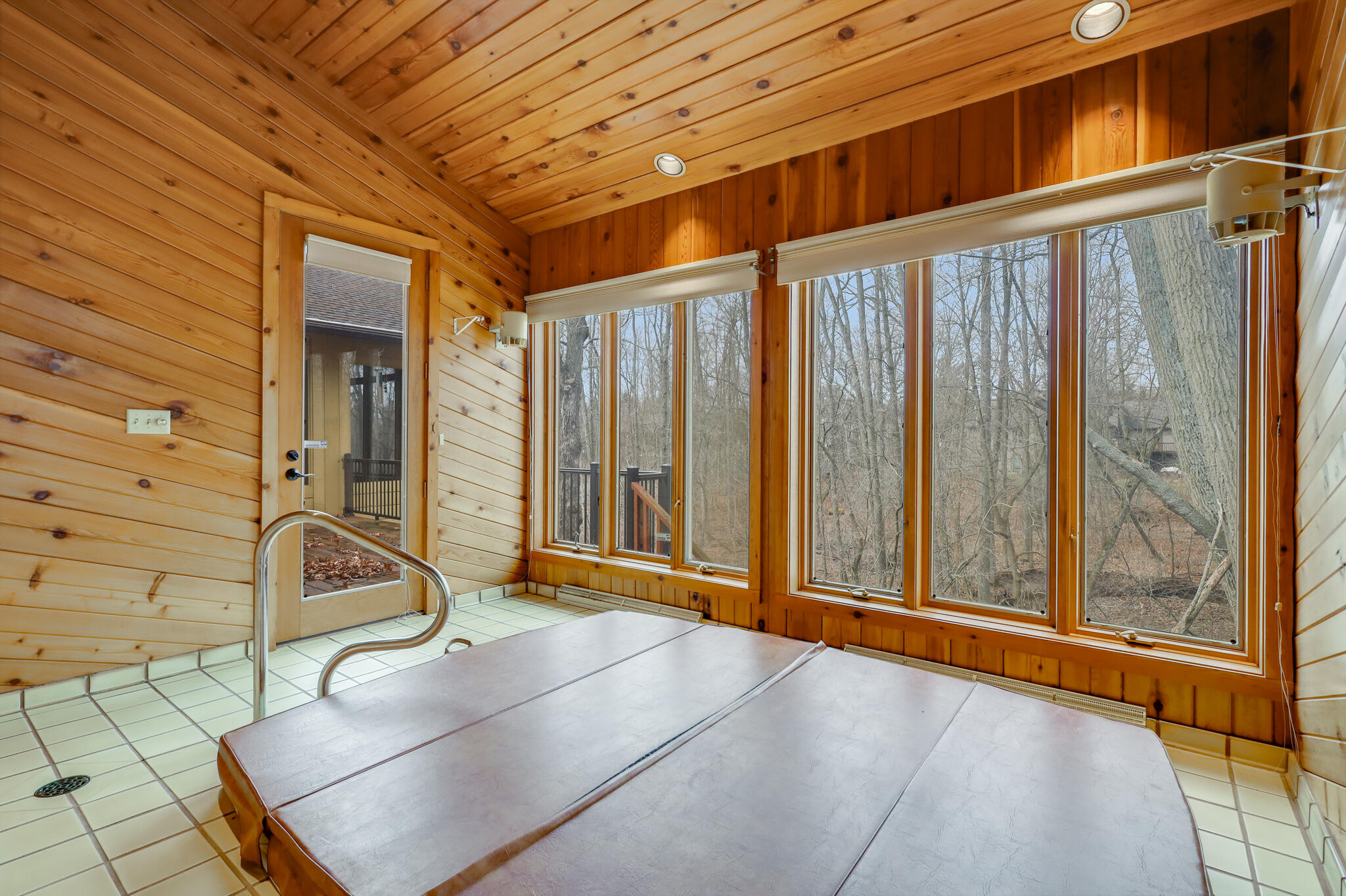 2128 Hunters Ridge Court Manitowoc, WI 54220 - Photo 41 of 71 IMG_7545