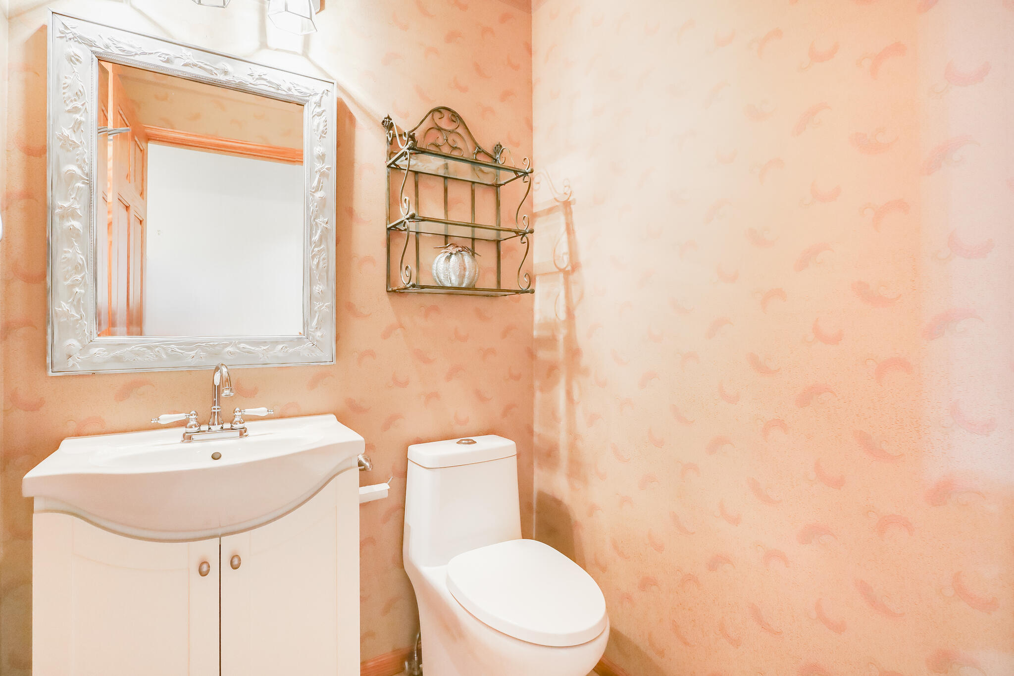 2128 Hunters Ridge Court Manitowoc, WI 54220 - Photo 44 of 71 IMG_7500