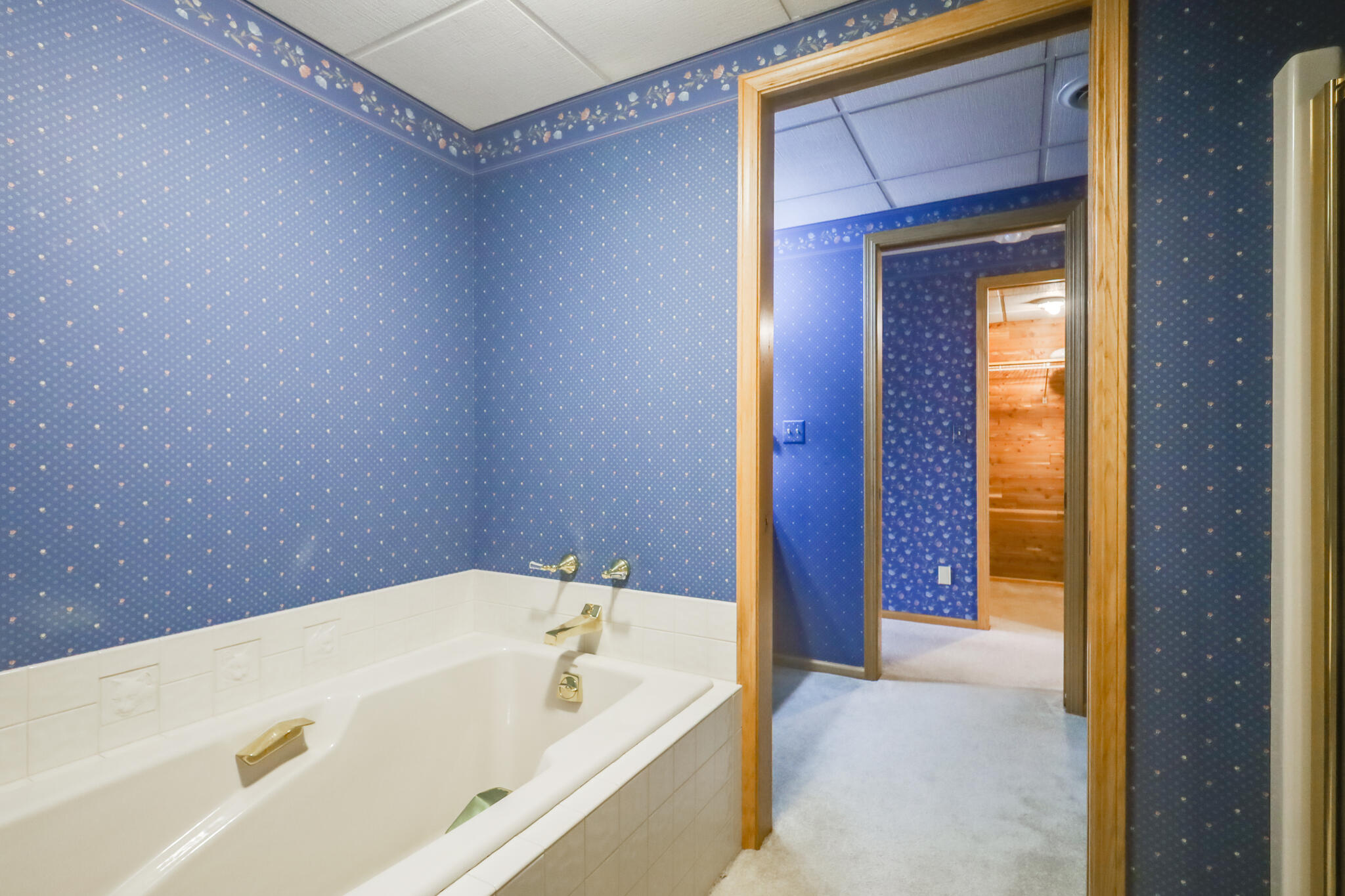 2128 Hunters Ridge Court Manitowoc, WI 54220 - Photo 55 of 71 IMG_7680