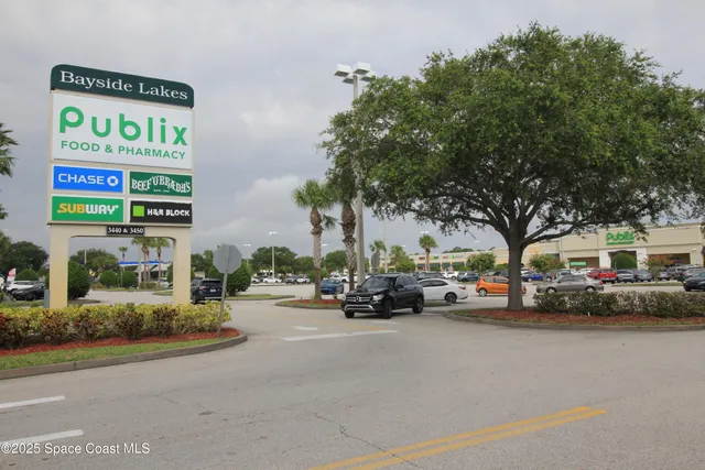 $2,400 | 947 Remington Green Drive Southeast, Palm Bay, FL 32909