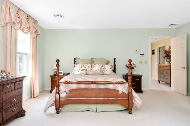 $1,100,000 | 185 Joseph Court, Warwick, RI 02886