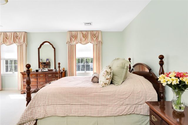 $1,100,000 | 185 Joseph Court, Warwick, RI 02886