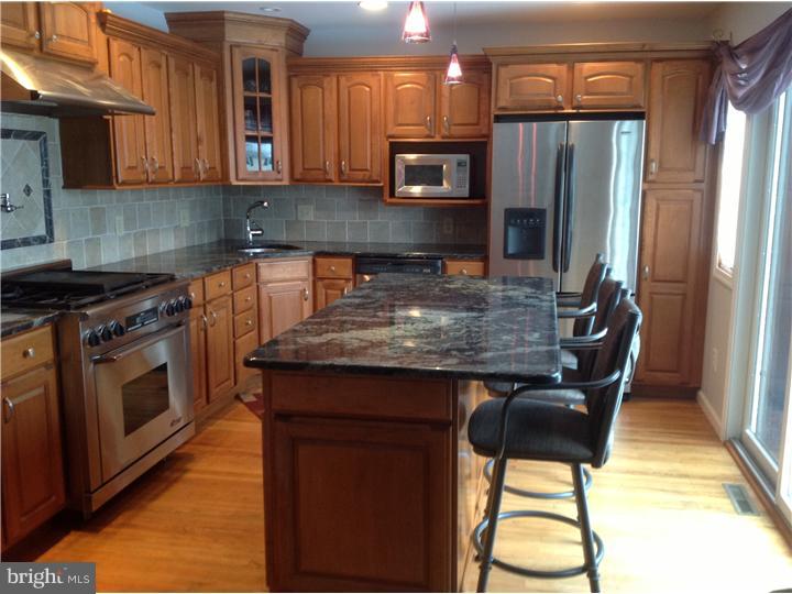 37 Heritage Road Marlton, NJ 08053 - Photo 5 of 12 Kitchen