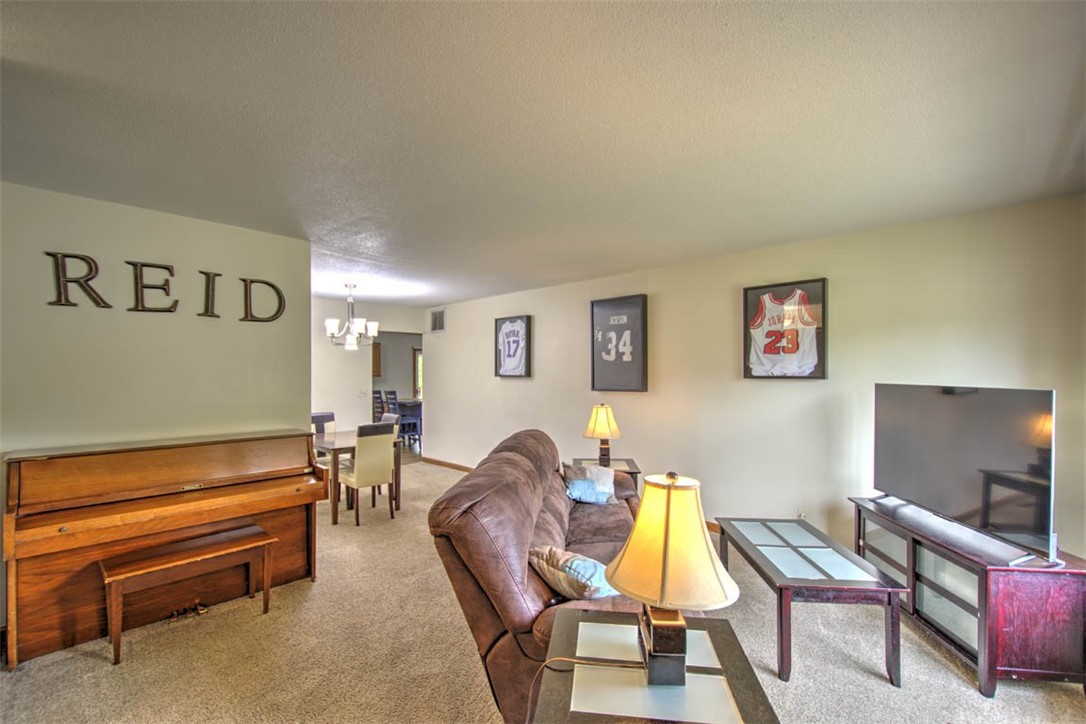 3585 East Fitzgerald Road Decatur, IL 62521 - Photo 11 of 29