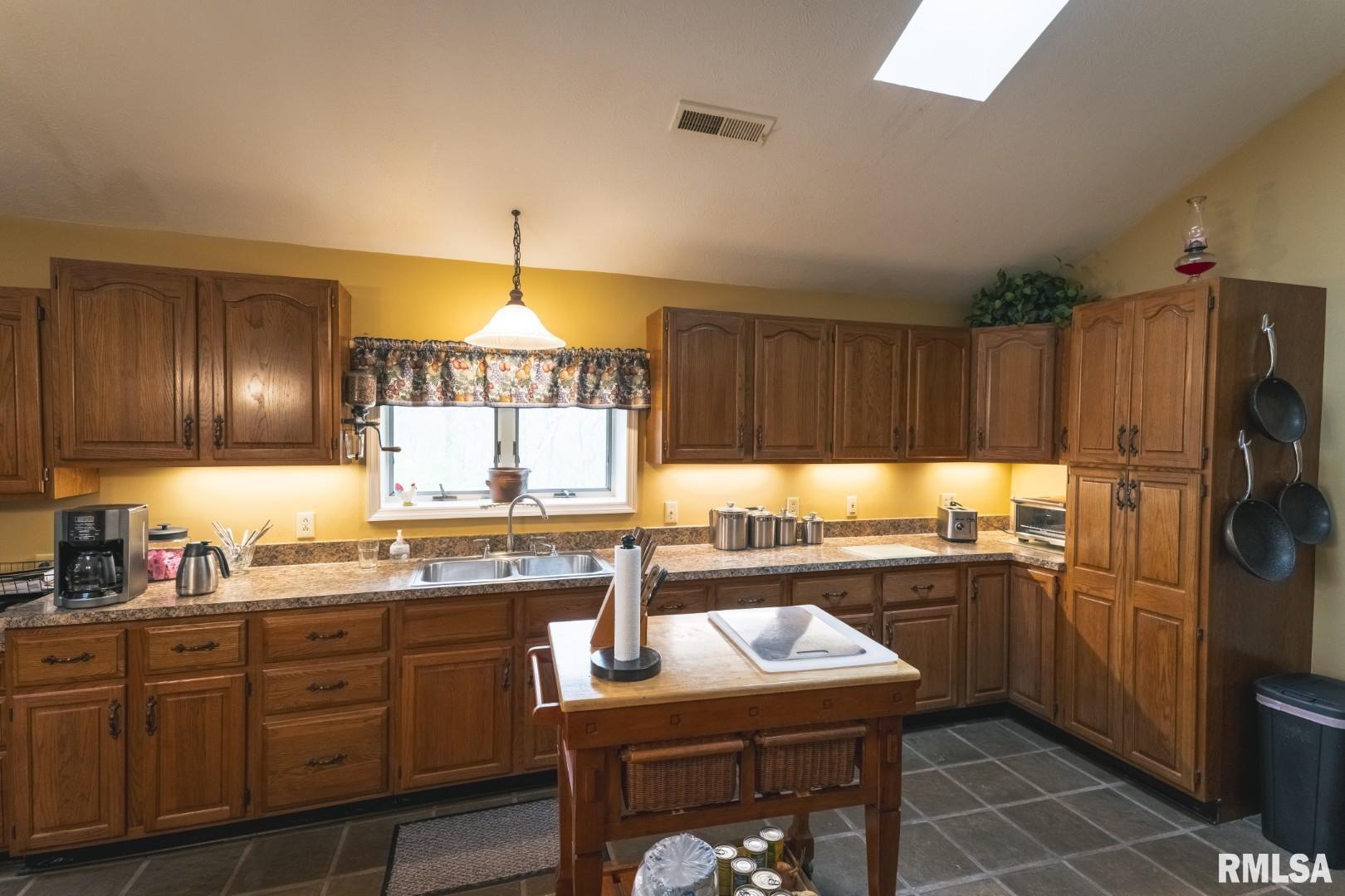 17157 Liberty Road Grafton, IL 62037 - Photo 16 of 50 Gallery Image 16