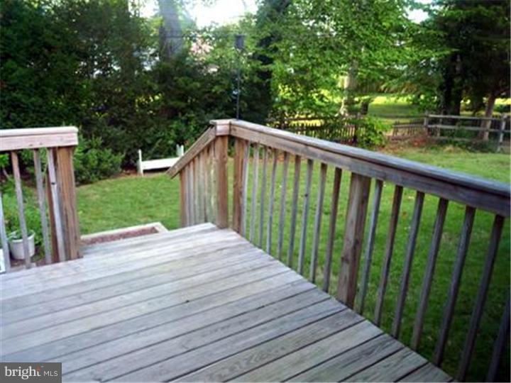 352 Lynn Road Springfield, PA 19064 - Photo 4 of 15