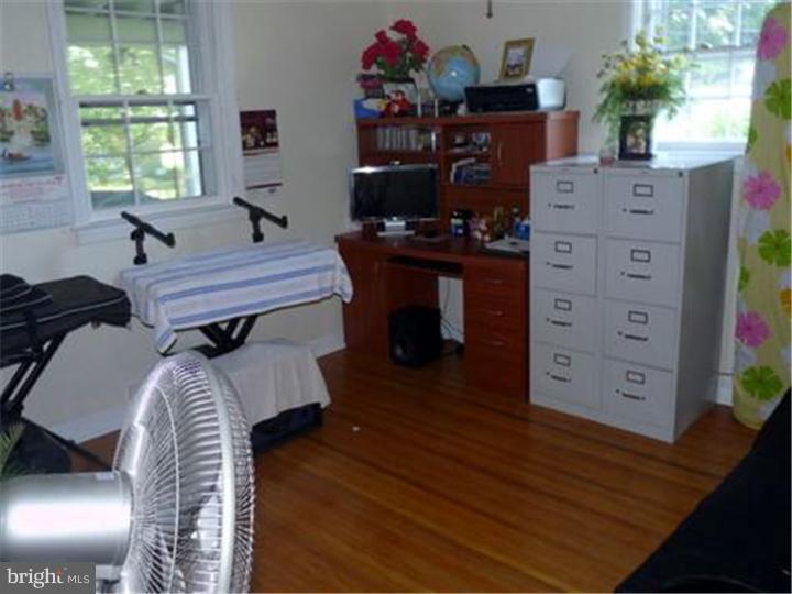 352 Lynn Road Springfield, PA 19064 - Photo 7 of 15