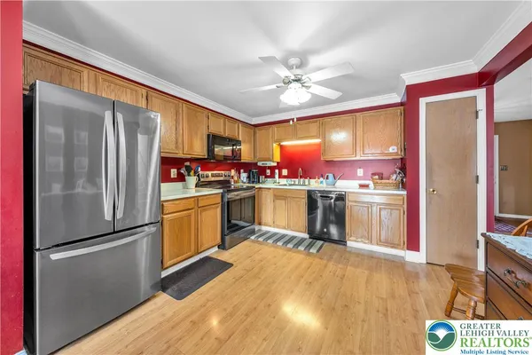 $370,000 | 4 Olde Penn Drive, Easton, PA 18045