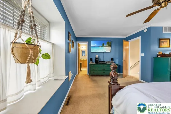 $370,000 | 4 Olde Penn Drive, Easton, PA 18045