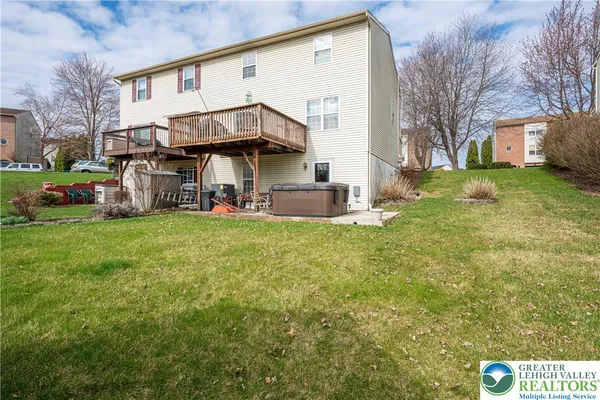 $370,000 | 4 Olde Penn Drive, Easton, PA 18045