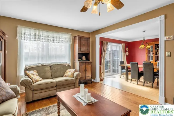 $370,000 | 4 Olde Penn Drive, Easton, PA 18045