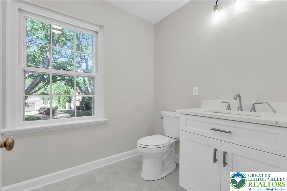 1942 Sycamore Street Bethlehem, PA 18017 - Photo 43 of 74