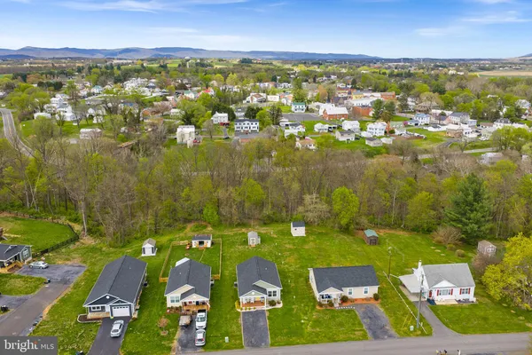 $299,900 | 194 Craig Street, Mount Jackson, VA 22842