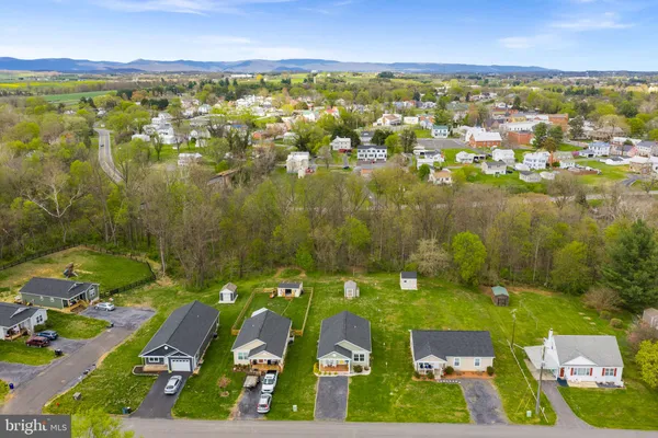 $299,900 | 194 Craig Street, Mount Jackson, VA 22842