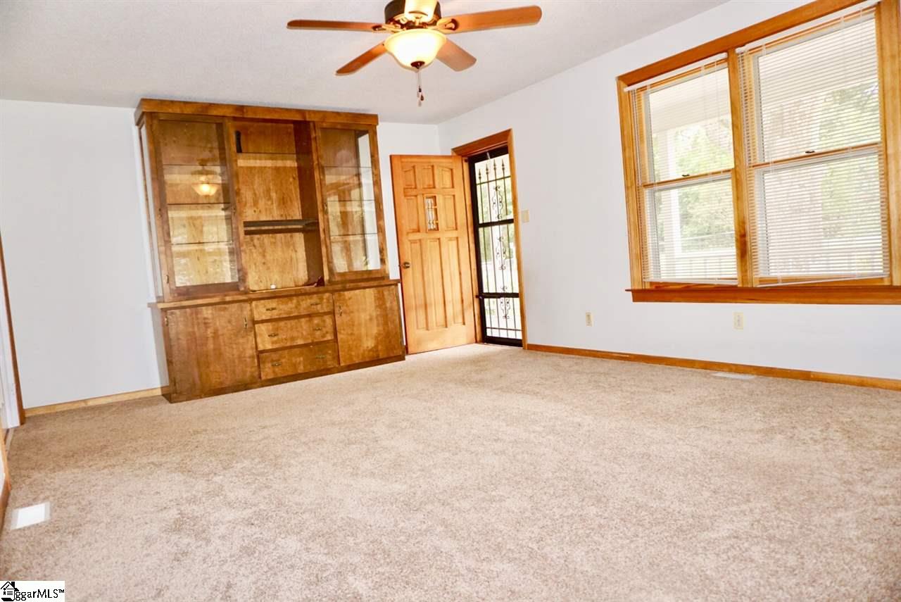 68 Matlock Circle Greer, SC 29651 - Photo 11 of 35 Gallery Image 11