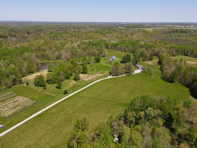 $2,100,000 | 11213 Yellow Bank Road, Laurel, IN 47024