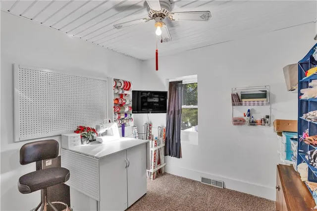 $178,900 | 213 Whittier Street, Vandergrift, PA 15690