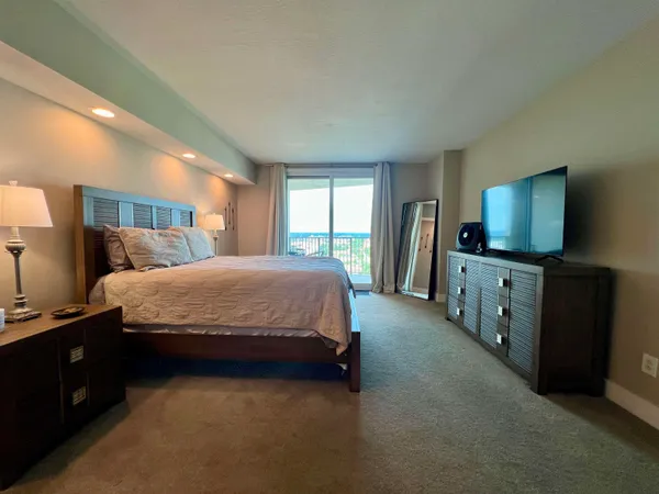 $339,000 | 300 South Duval Street, Unit 1705, Tallahassee, FL 32301