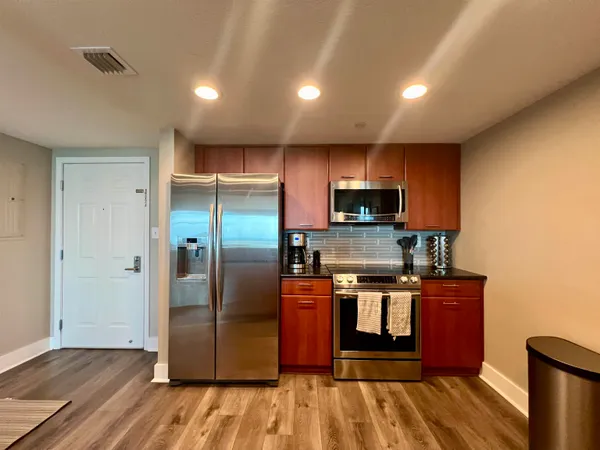 $339,000 | 300 South Duval Street, Unit 1705, Tallahassee, FL 32301