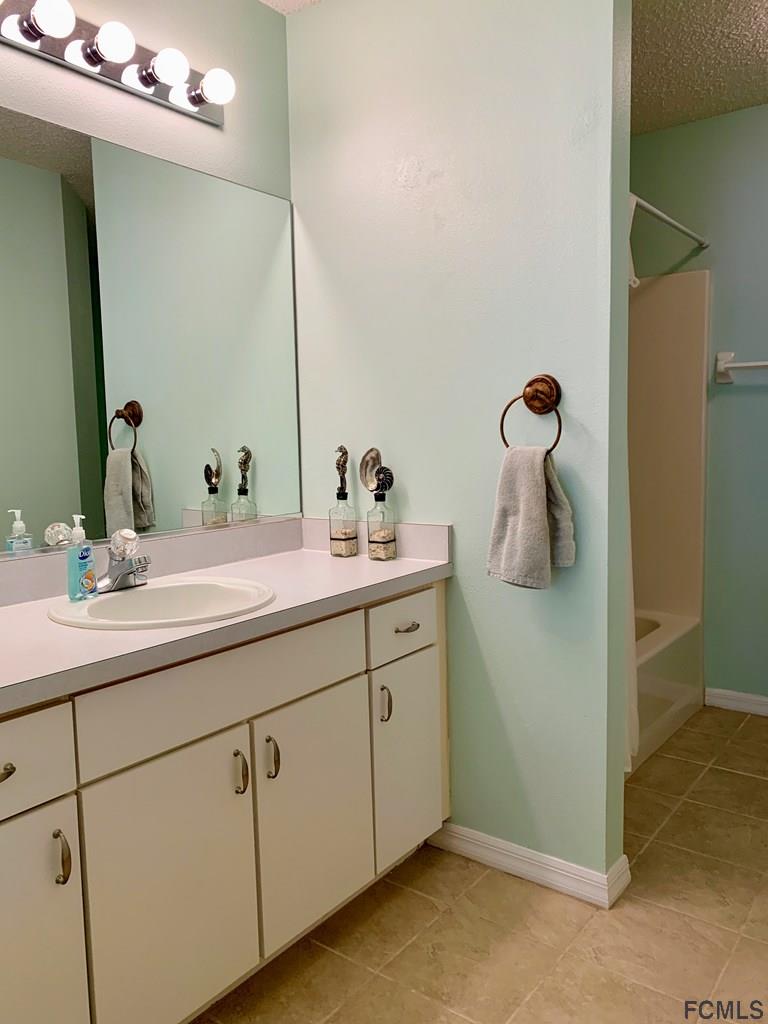 5 Riding Place Palm Coast, FL 32164 - Photo 22 of 39 Master Bathroom!