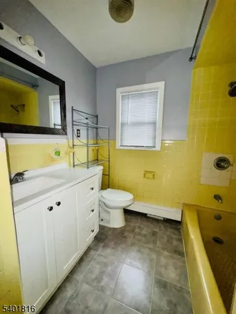 $2,600 | 32 Union Place, Irvington, NJ 07111