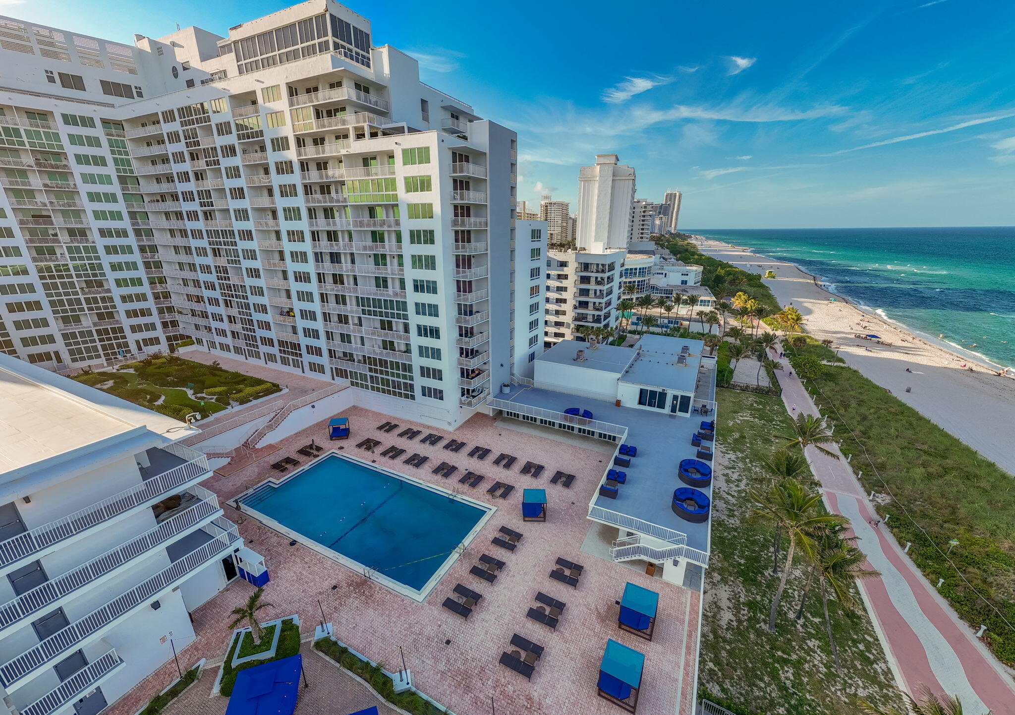 5401 Collins Avenue, Unit 622 Miami Beach, FL 33140 - Photo 2 of 4 a view of a balcony with city