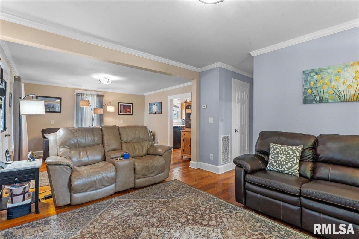 2141 East Watch Avenue Springfield, IL 62702 - Photo 10 of 36