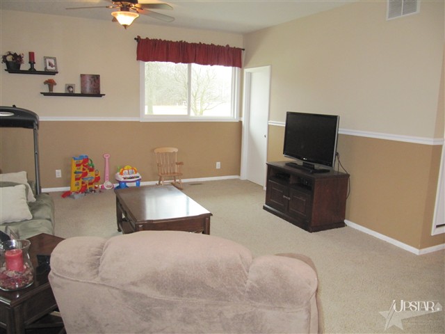 4714 West Wallen Road Fort Wayne, IN 46818 - Photo 13 of 30 Gallery Image 13