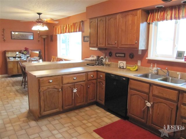 4714 West Wallen Road Fort Wayne, IN 46818 - Photo 9 of 30 Gallery Image 9