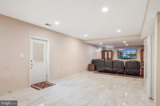 $6,500 | 2393 Watters Glen Court, Falls Church, VA 22043