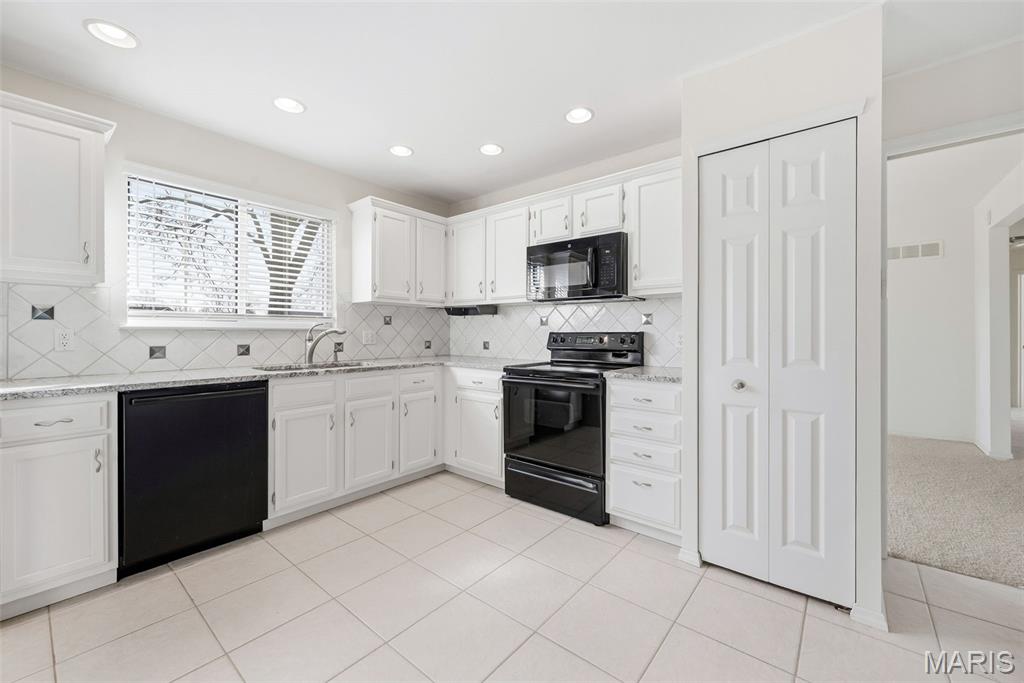 1833 Baxter Ridge Drive Chesterfield, MO 63017 - Photo 13 of 51