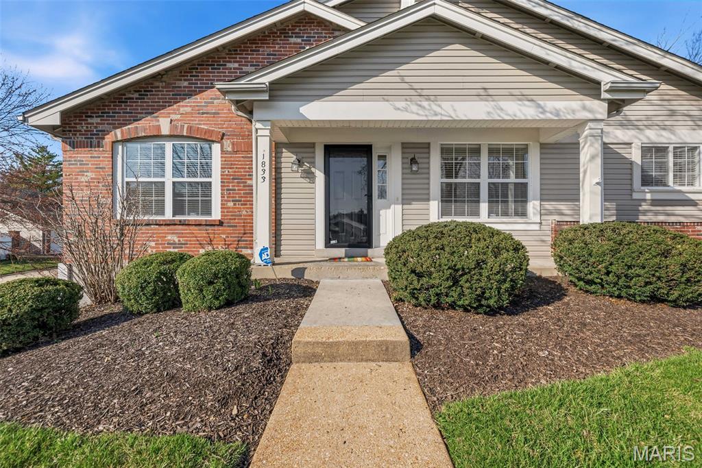 1833 Baxter Ridge Drive Chesterfield, MO 63017 - Photo 4 of 51