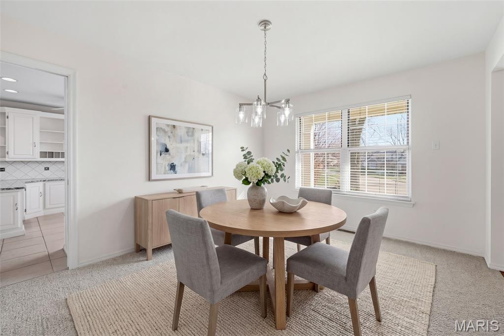 1833 Baxter Ridge Drive Chesterfield, MO 63017 - Photo 7 of 51