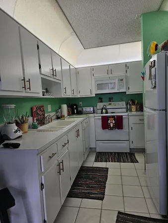 $1,650 | 1845 Northwest 18th Street, Unit 202, Delray Beach, FL 33445