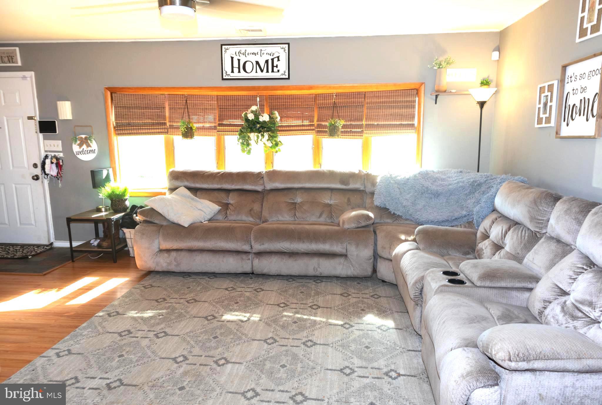 12 Quickset Road Levittown, PA 19057 - Photo 8 of 34 Gallery Image 8