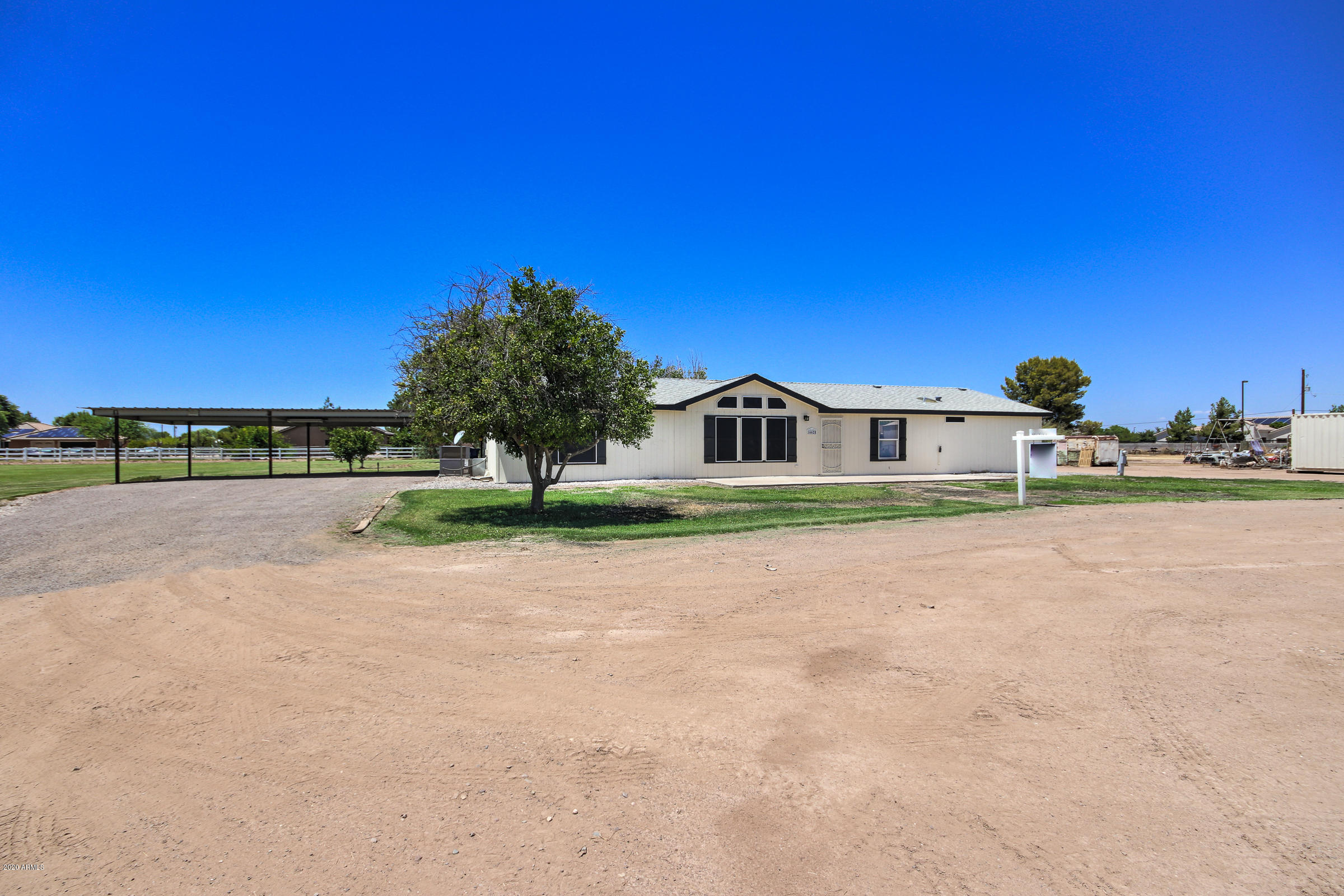 16628 East Ryan Road Gilbert, AZ 85297 - Photo 3 of 49 16628 E Ryan Rd-3