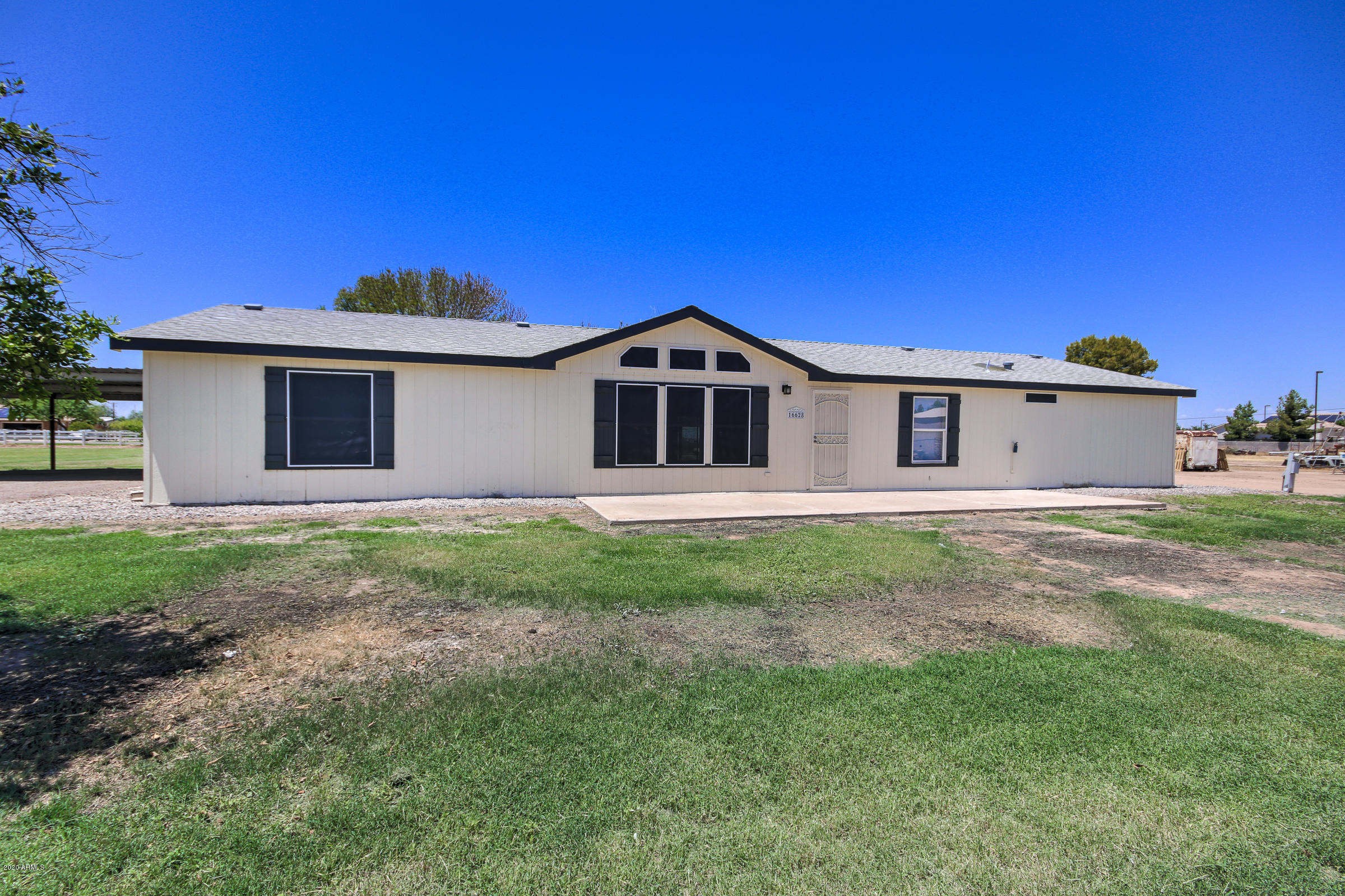 16628 East Ryan Road Gilbert, AZ 85297 - Photo 4 of 49 16628 E Ryan Rd-4