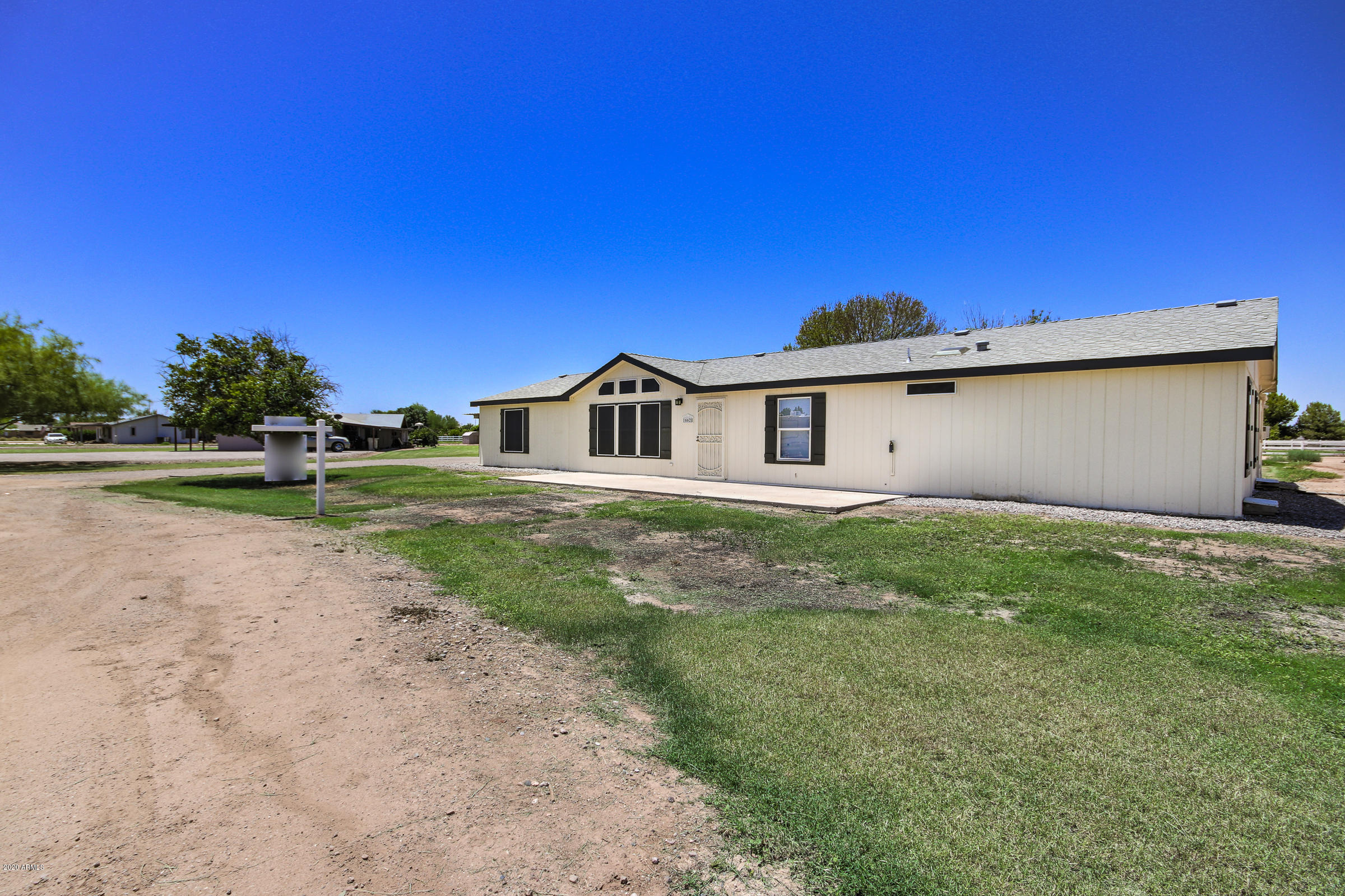 16628 East Ryan Road Gilbert, AZ 85297 - Photo 5 of 49 16628 E Ryan Rd-5