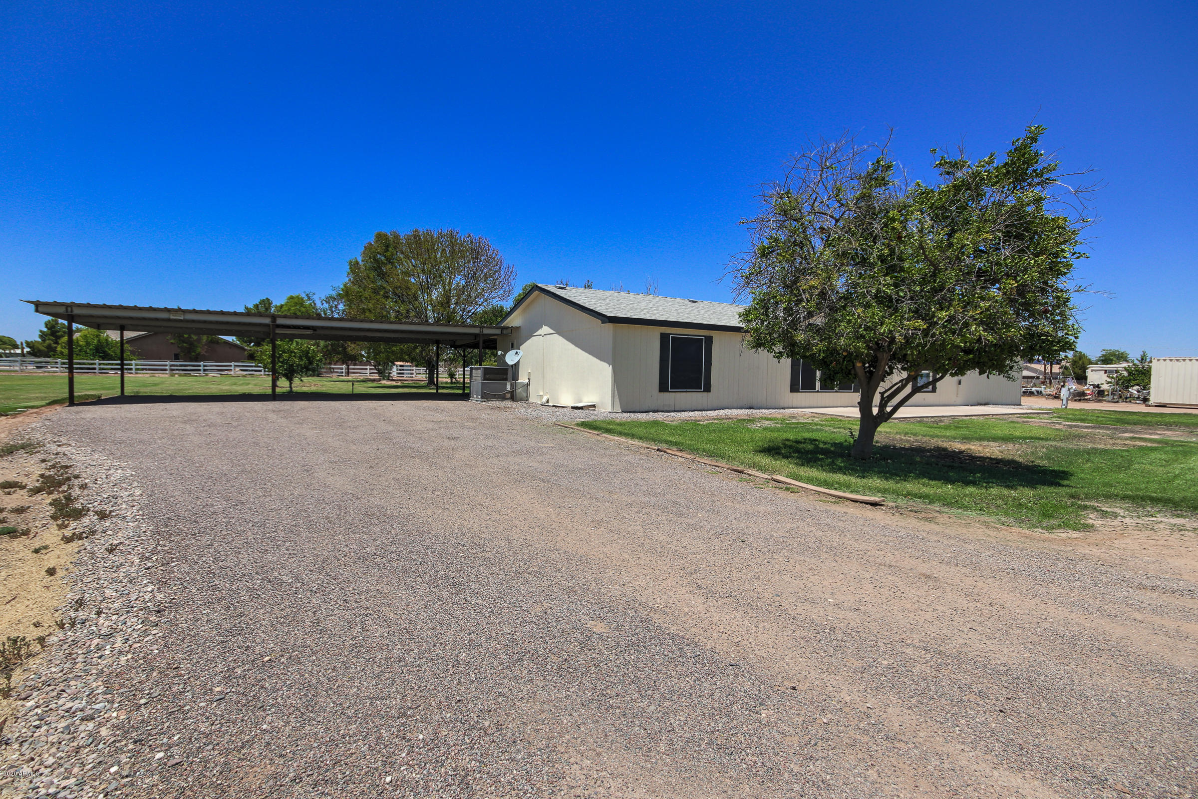 16628 East Ryan Road Gilbert, AZ 85297 - Photo 8 of 49 16628 E Ryan Rd-8