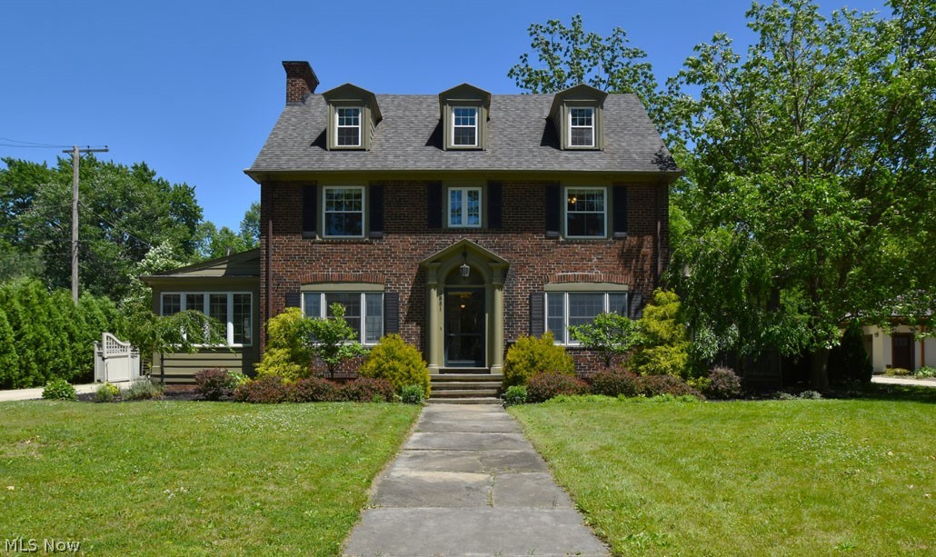 2851 Southington Road Cleveland, OH 44120 - Photo 1 of 34
