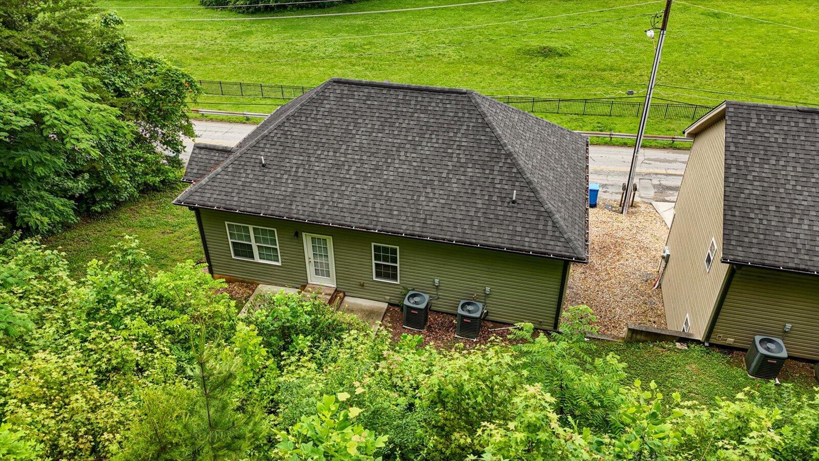 816 Altamont Road Chattanooga, TN 37415 - Photo 29 of 37 27-816 Altamont-27