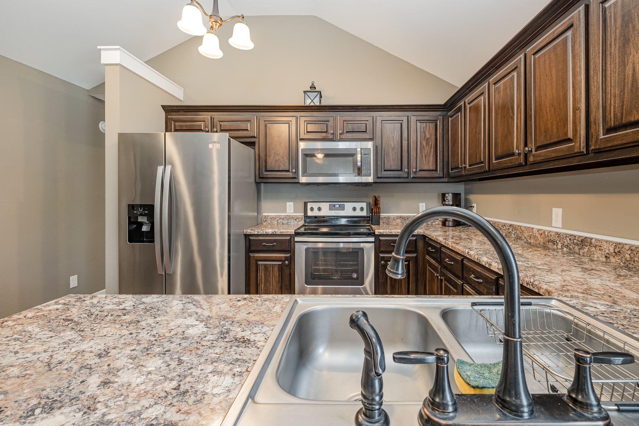 614 Maple Street Manchester, TN 37355 - Photo 7 of 17 Gallery Image 7