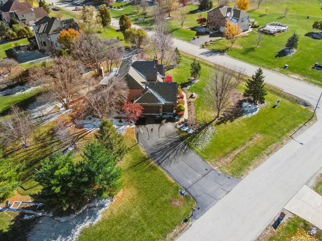 $715,000 | 5592 Jennifer Court, Yorkville, IL 60560