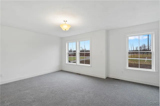 $456,900 | 105 Terwillager Lane, Manlius, NY 13116