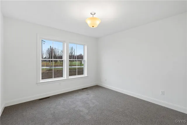 $456,900 | 105 Terwillager Lane, Manlius, NY 13116