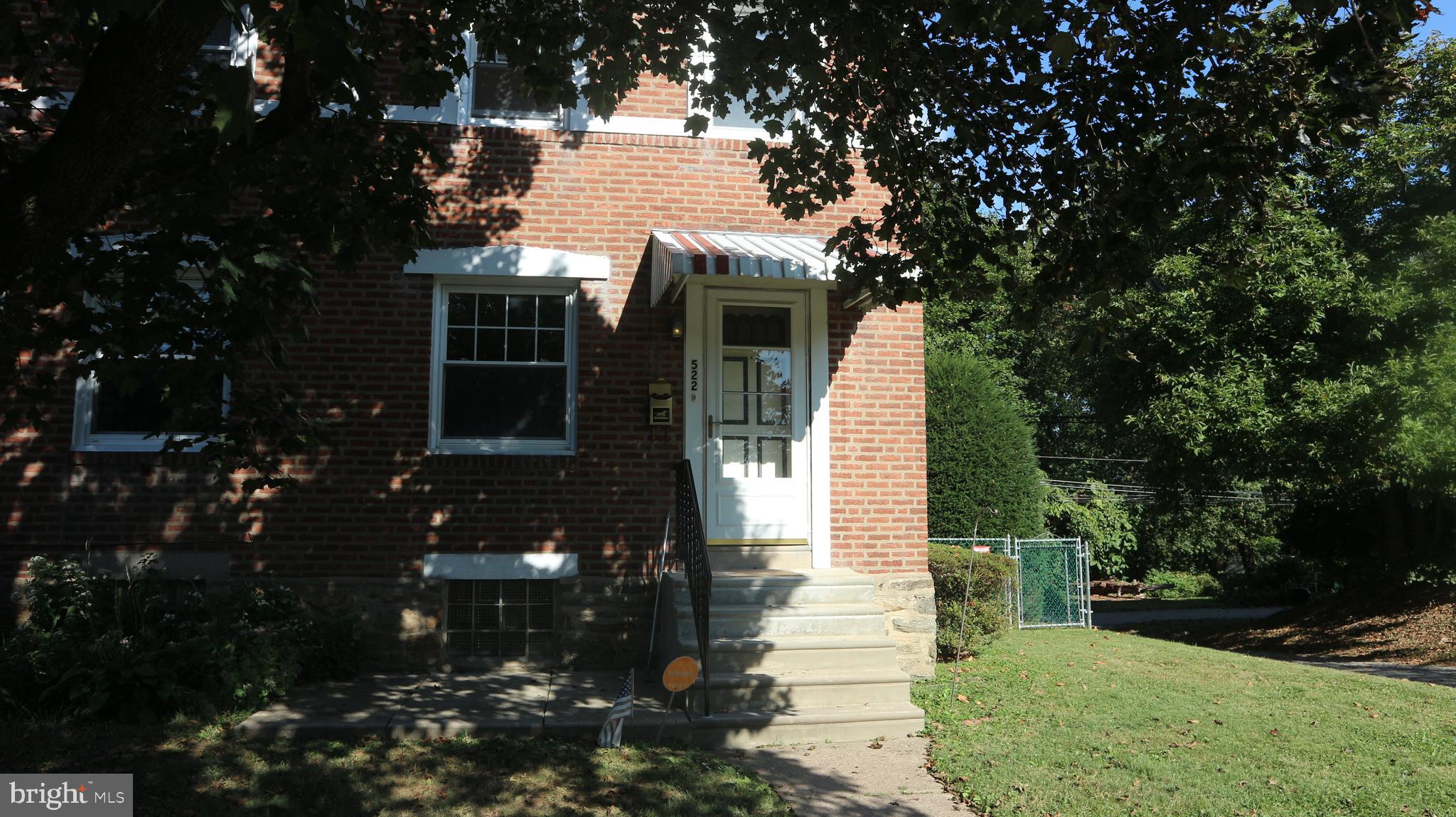 522 Overlook Road Philadelphia, PA 19128 - Photo 2 of 19