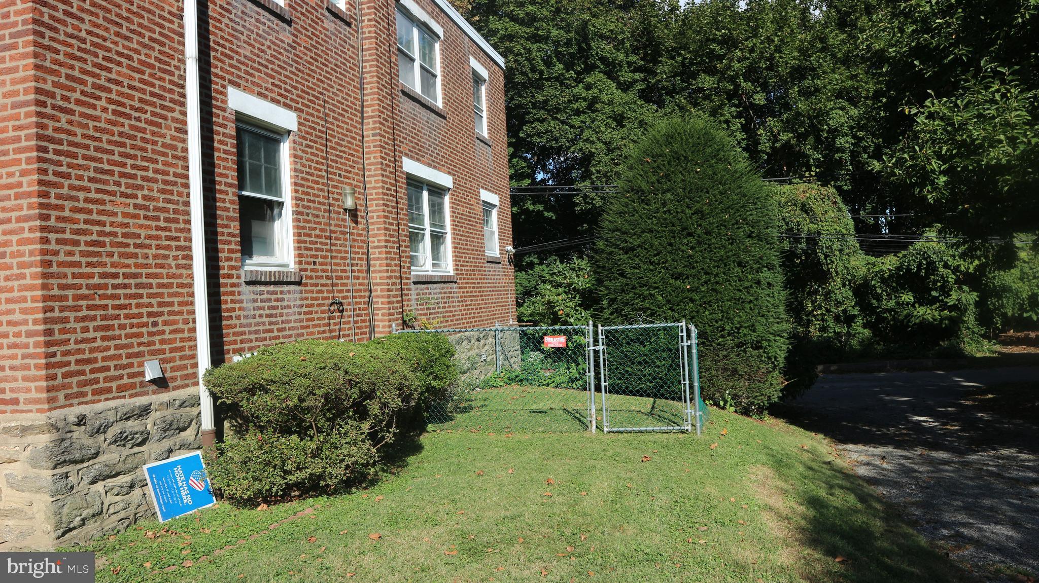 522 Overlook Road Philadelphia, PA 19128 - Photo 3 of 19